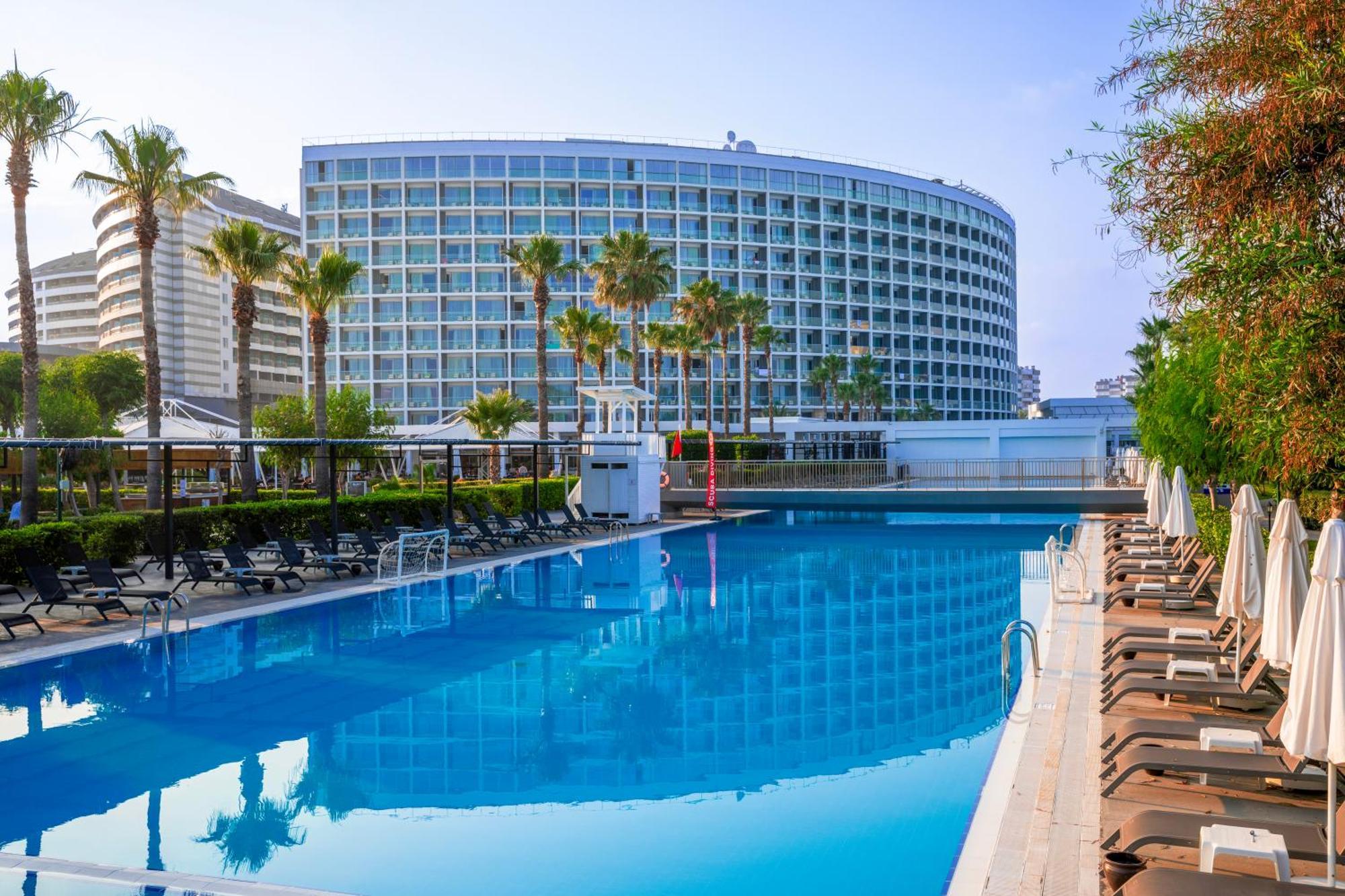 Crystal Centro Resort - Ultimate All Inclusive Antalya Exterior photo