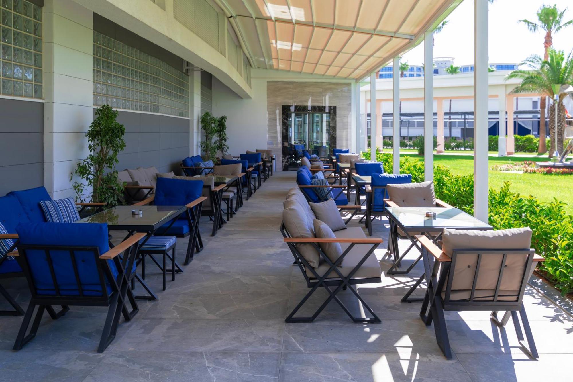 Crystal Centro Resort - Ultimate All Inclusive Antalya Exterior photo
