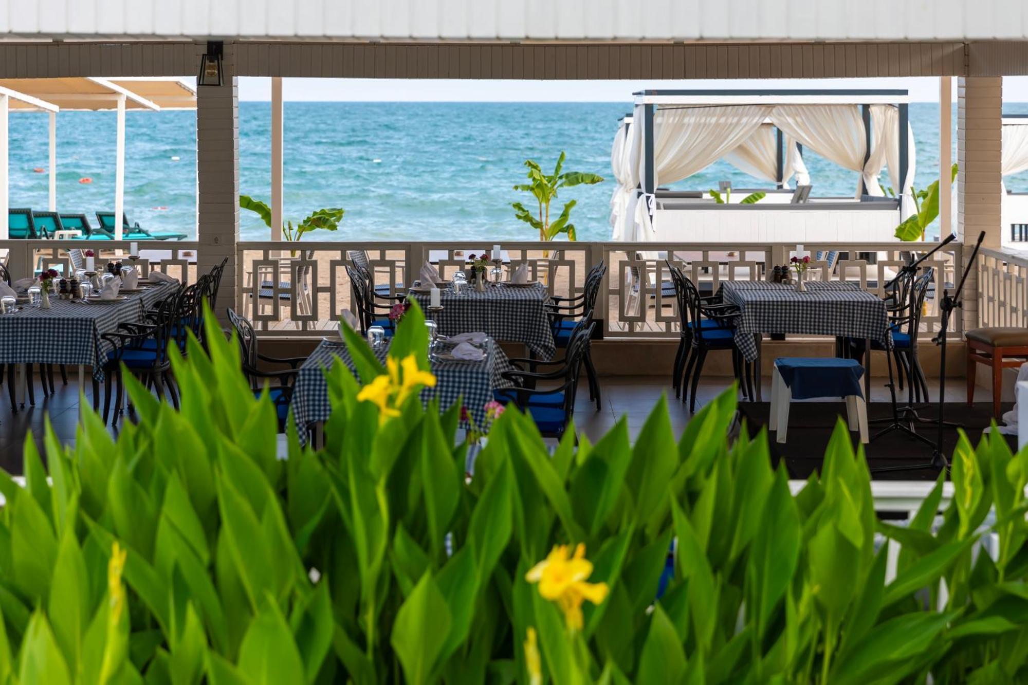 Crystal Centro Resort - Ultimate All Inclusive Antalya Exterior photo